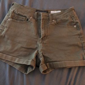 Aeropostale high waited midi shorts